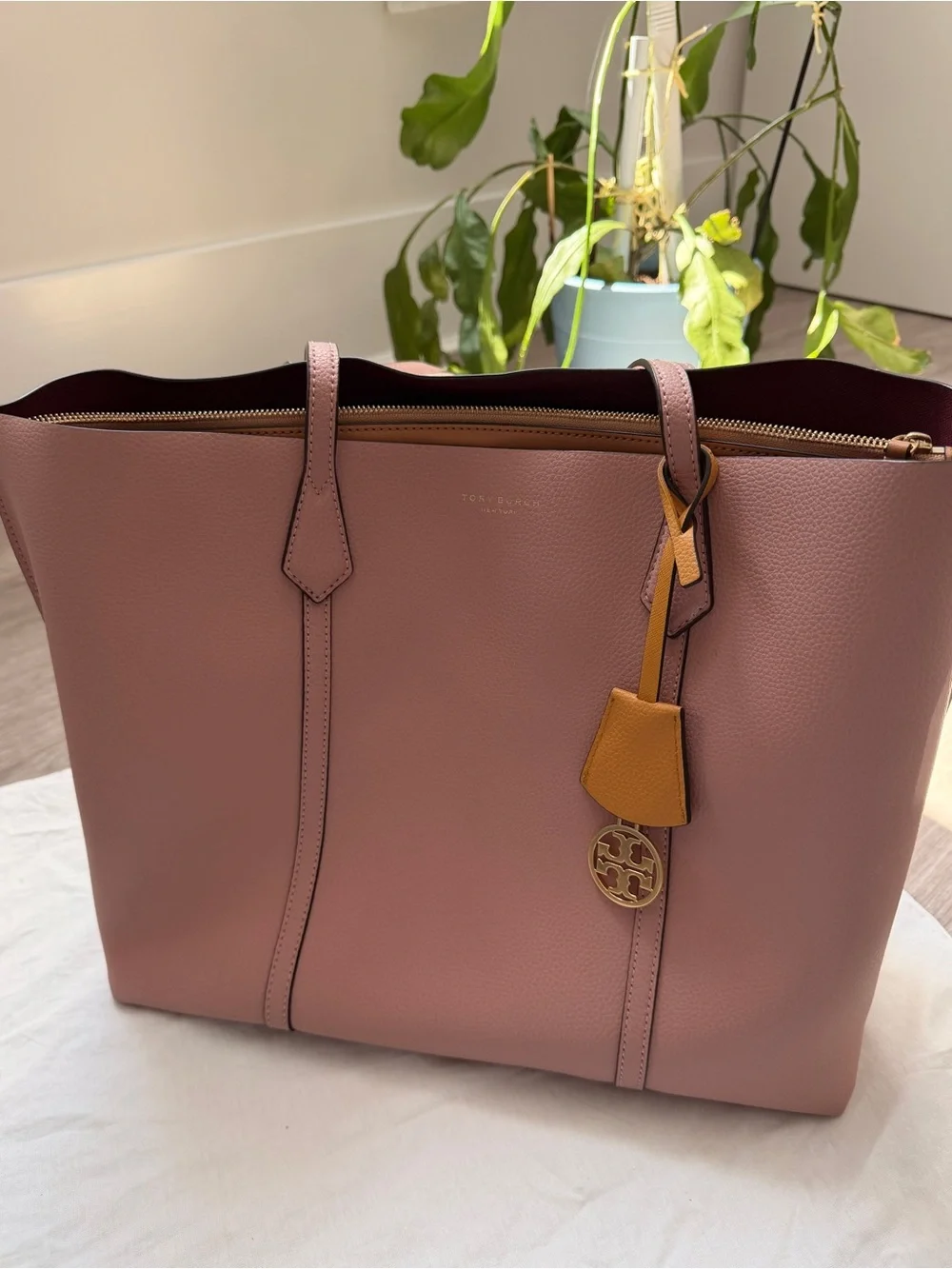 Tory Burch Perry Triple-Compartment Tote Bag in Pink Leather